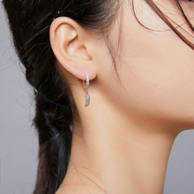 Load image into Gallery viewer, Turquoise Stone Feather Earrings