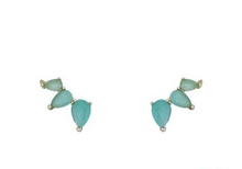 Load image into Gallery viewer, Flower Stud Earrings
