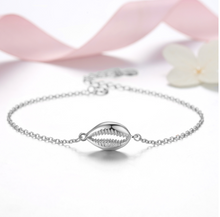 Load image into Gallery viewer, Shell Chain Bracelet
